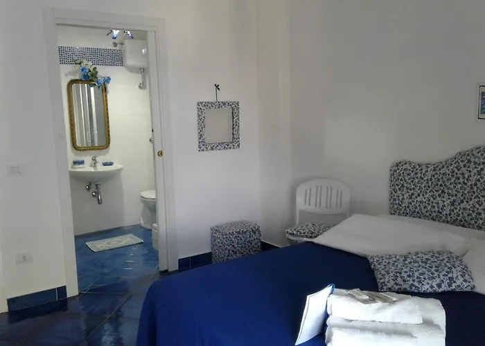 Casa Blu Cobalto Bed and breakfast 3*