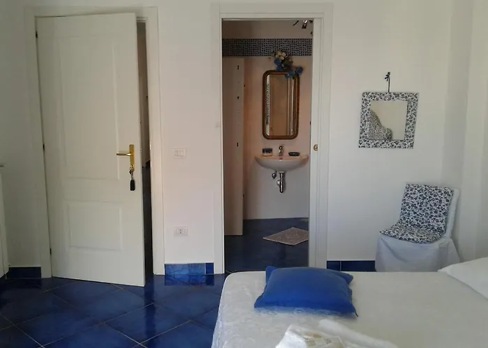 Casa Blu Cobalto Bed and breakfast 3*